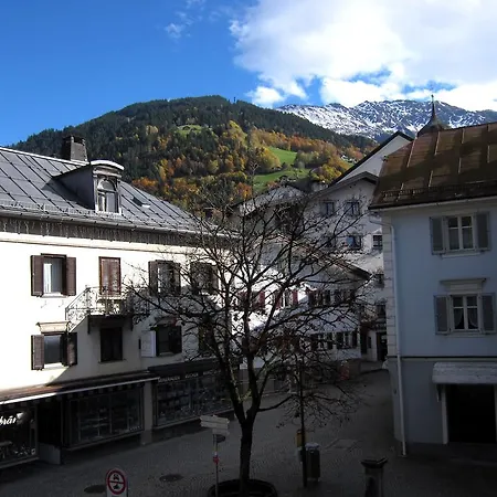Dorfplatz *